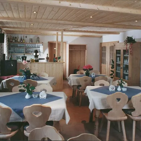 Zum Krug, Messe Muenchen Guest house Hergolding
