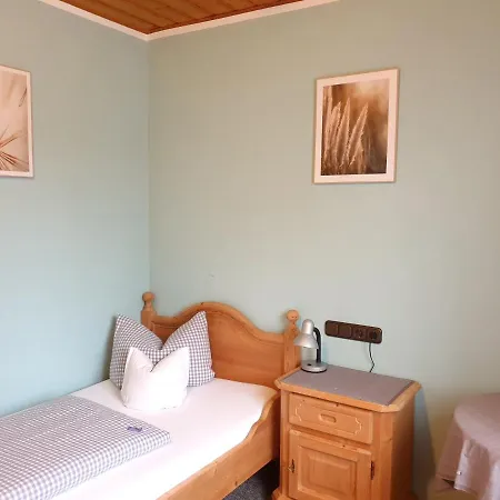 Zum Krug, Messe Muenchen Guest house Hergolding